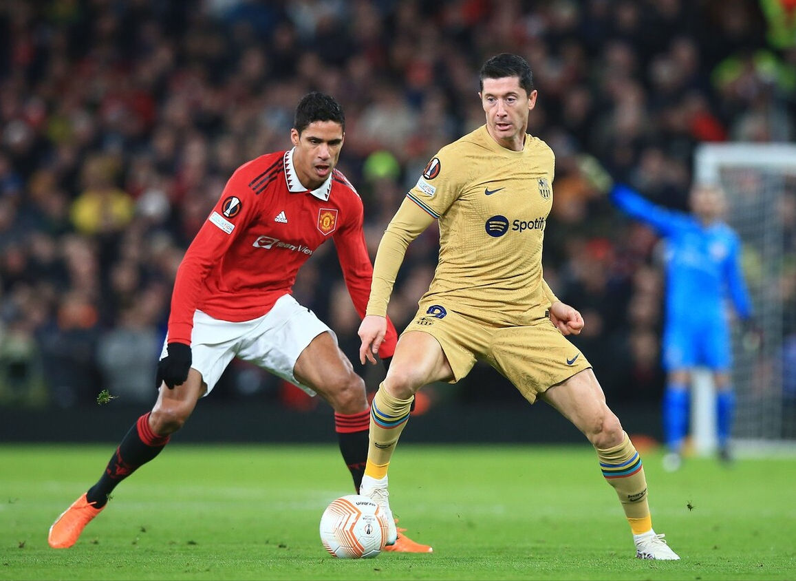 多特蒙德力克AC米兰，莱万乌龙送礼欧联杯的简单介绍