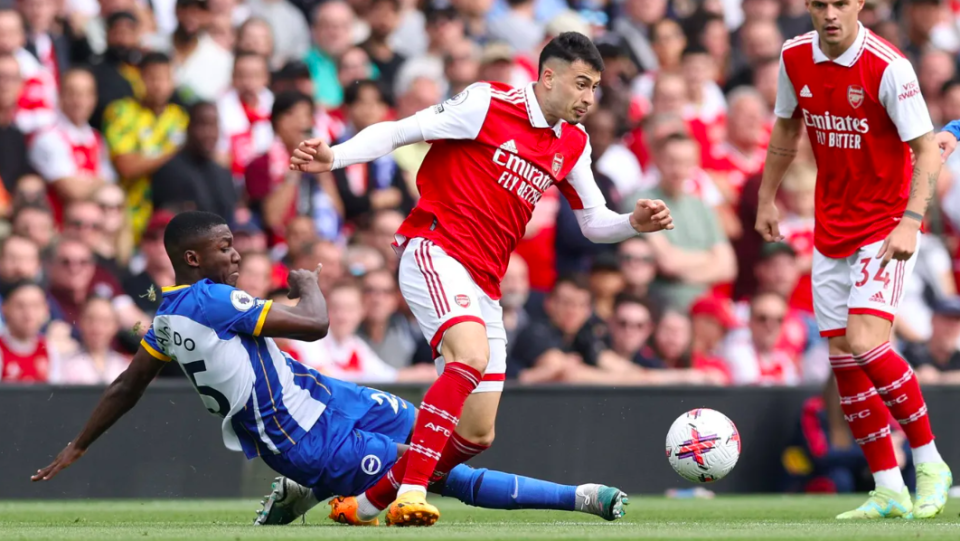 开云平台-AC米兰险胜阿森纳，凯恩乌龙送礼欧冠