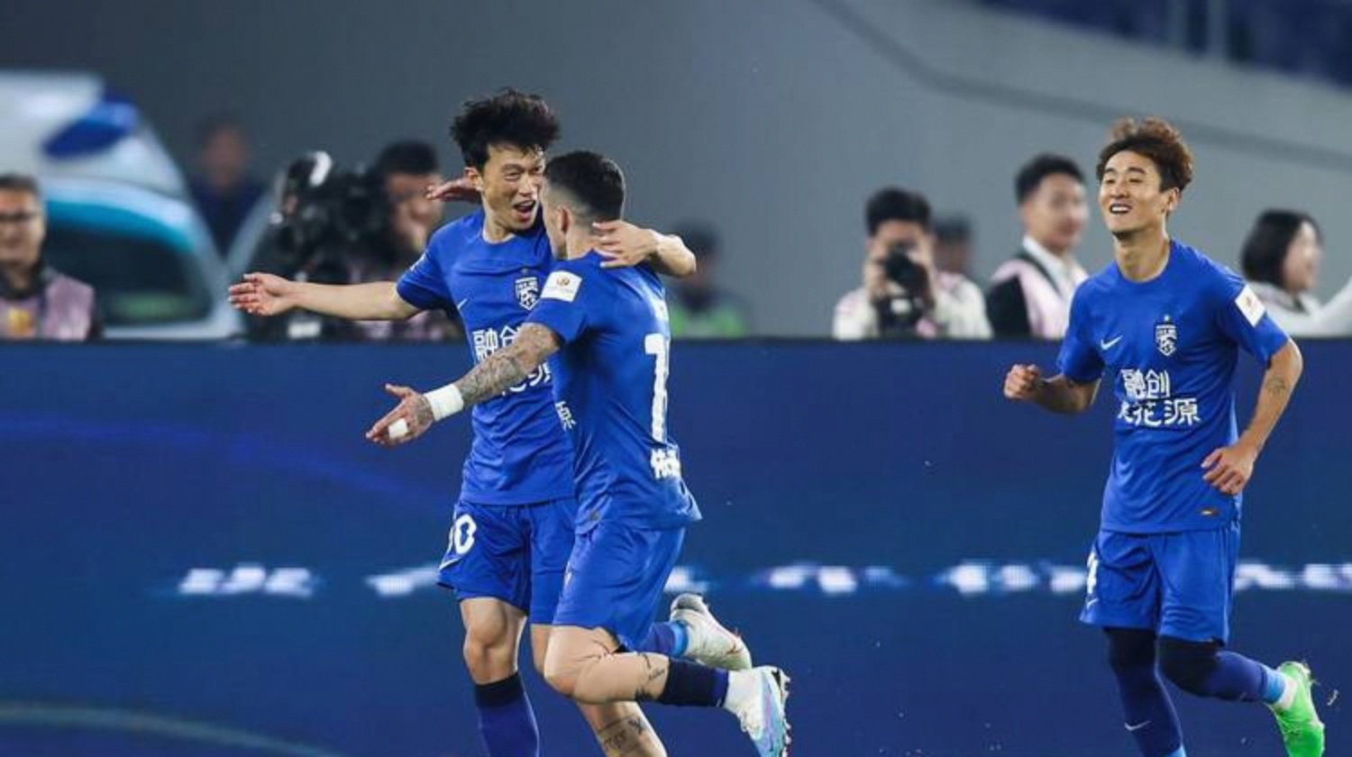 关于球队备战充分以迎接重要挑战的信息