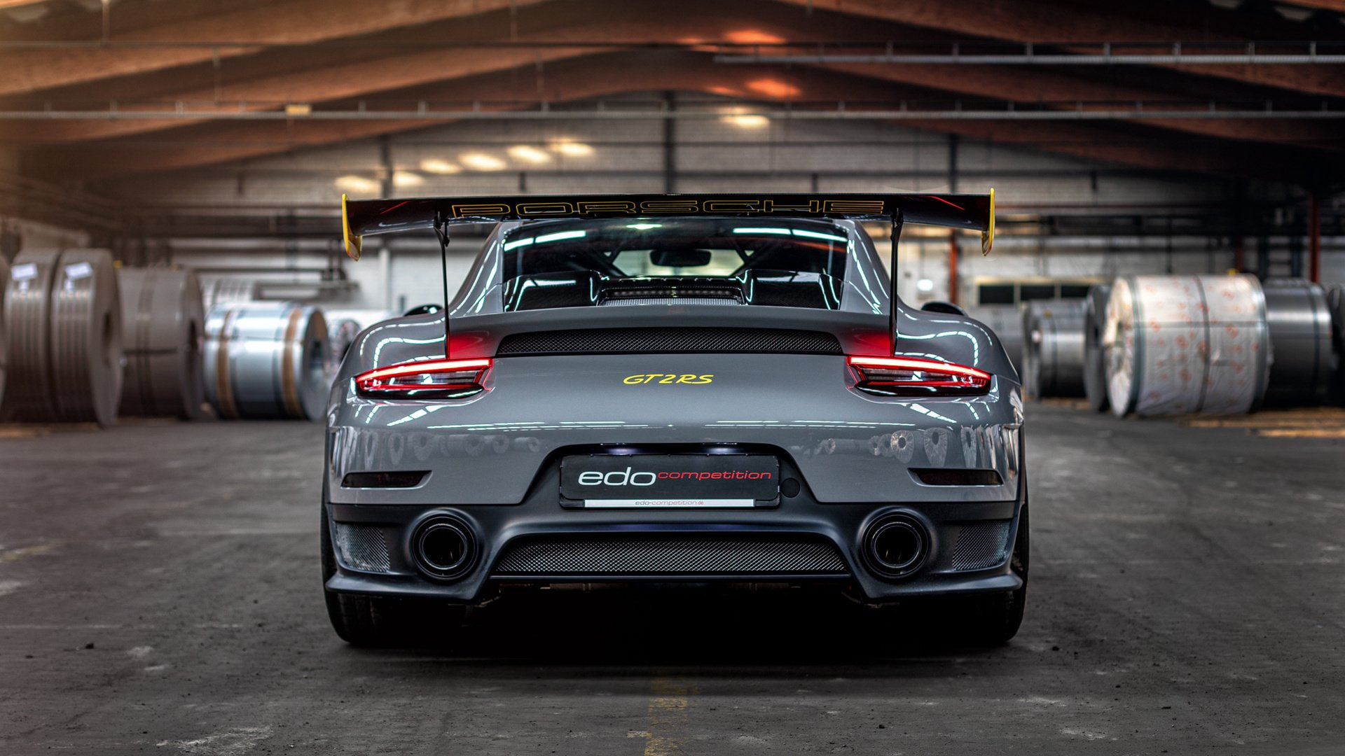 开云下载-英超争冠悬念终结夜，卢卡库成为唯一主角