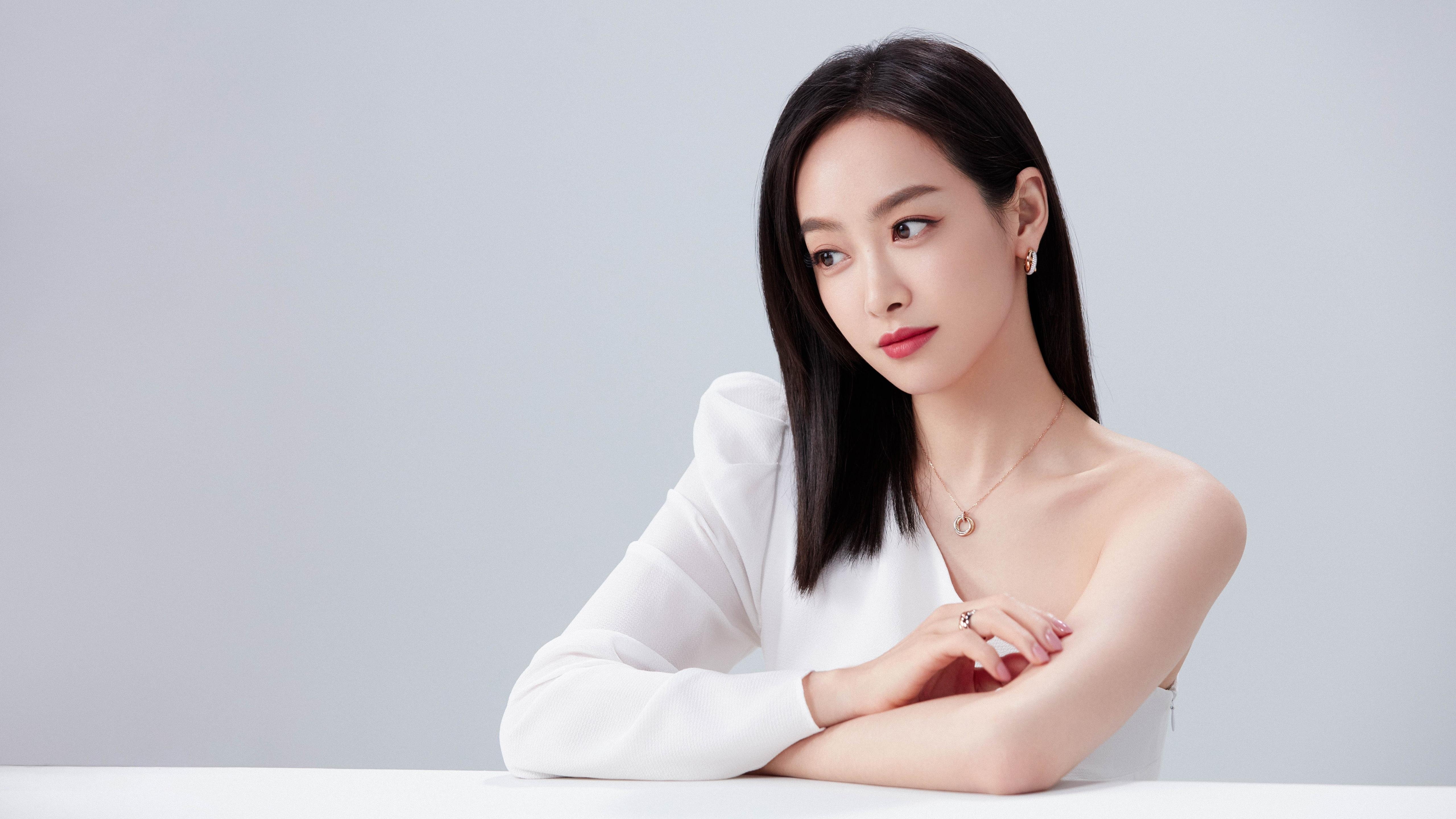 绿茵场上的鹈鹕式冲锋,当德甲争冠战迎来终极考验